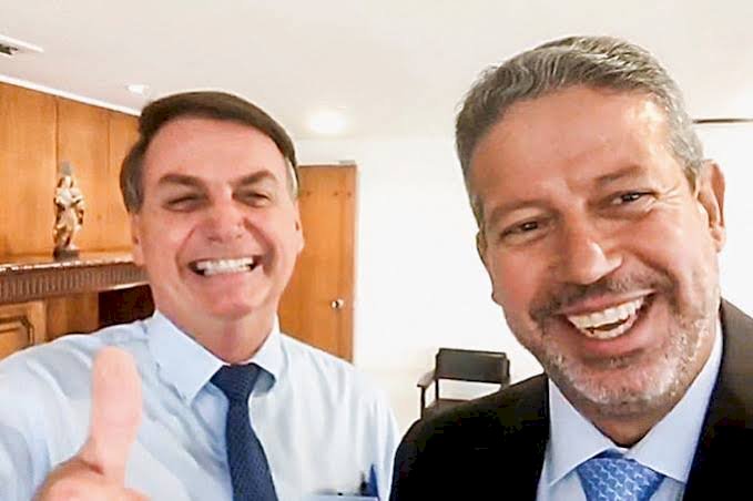 Transparência em Xeque: A Polêmica das Emendas Pix de Arthur Lira