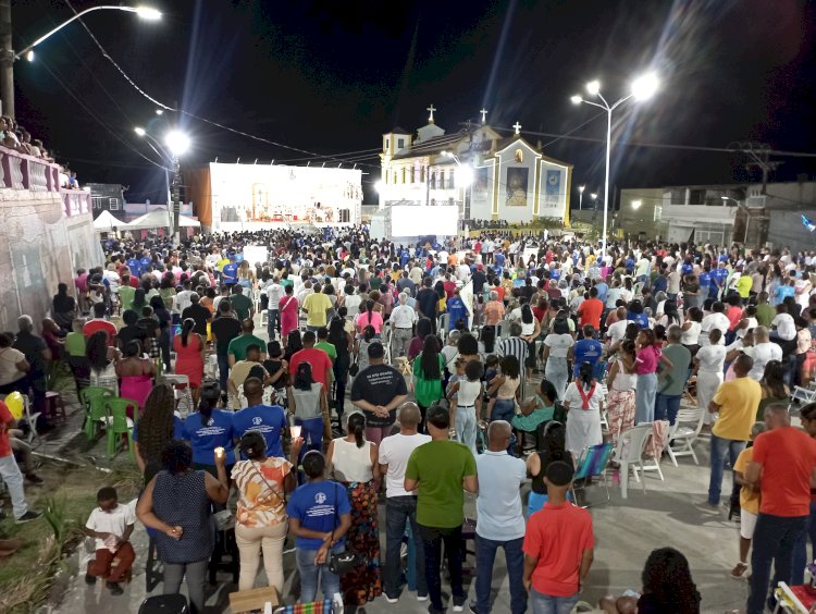 Primeira Noite do Novenário: Fé e Tradição em Candeias
